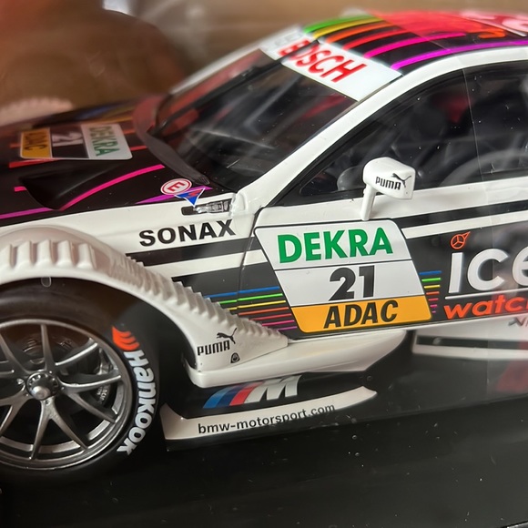 bmw m3 collectible model. 1/18 - Picture 10 of 13